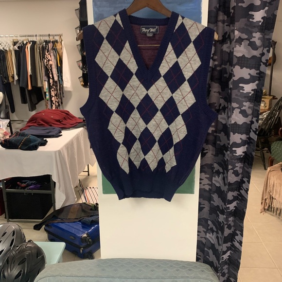 Men’s Troy Hill sweater vest brand new navy gray burgundy geometric style - Picture 5 of 5